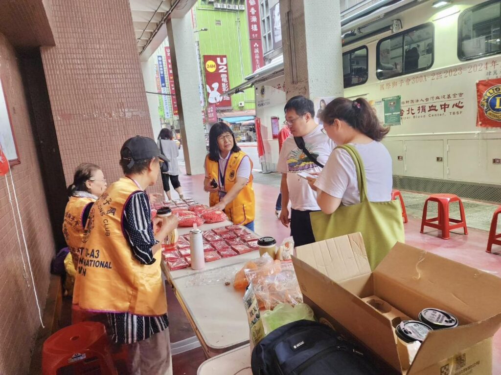 2024.10.29台北市金剛獅子會在西門峨眉捐血站社會服務活動 | 數位公益領導者｜共創社會影響力｜亞太搜尋引擎產業協會