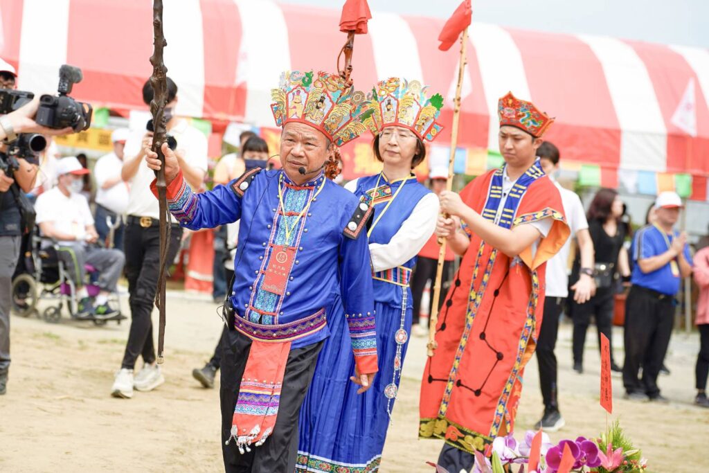無極天界認證!祭天大典傅堃榕(未天子)獲伏羲女媧聖賜「無極天旨」正式執掌命理師與未天道講師 | 索引新聞 Index News 無極天界認證!祭天大典傅堃榕(未天子)獲伏羲女媧聖賜「無極天旨」正式執掌命理師與未天道講師 | 索引新聞 Index News