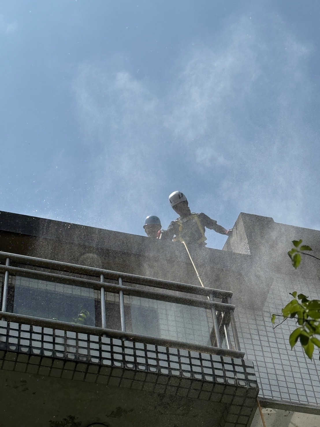 為什麼要定期進行外牆清洗？桃園專家告訴你5大關鍵原因｜瀛升外牆工程