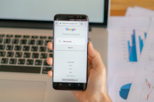 谷歌 AI 摘要功能遭歐盟出版商反托拉斯投訴 | 數位公益領導者｜共創社會影響力｜亞太搜尋引擎產業協會