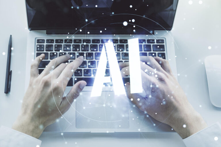 OpenAI 2025 年重大併購與擴張動態:從硬體併購到全球基礎建設布局