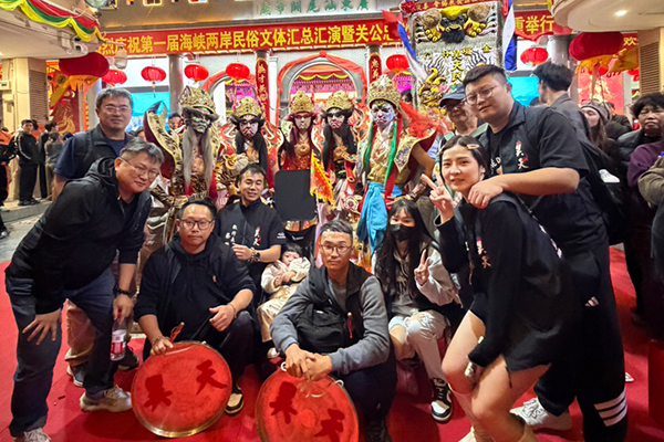 金門昊天民俗藝陣團受邀參與首屆關公忠義文化盛會，藝陣展演結合信仰與生活文化，引發高度關注