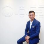 IBM 馬來西亞董事總經理 Dickson Woo（如圖）指出，憑藉穩固的基礎設施與《2030 新工業大藍圖》政策助攻，馬來西亞已掌握成為「東協 AI 強權」的關鍵要素，這也預示了當地對高階運算硬體與系統整合服務的需求將大幅攀升。（圖片來源：CRN Asia）