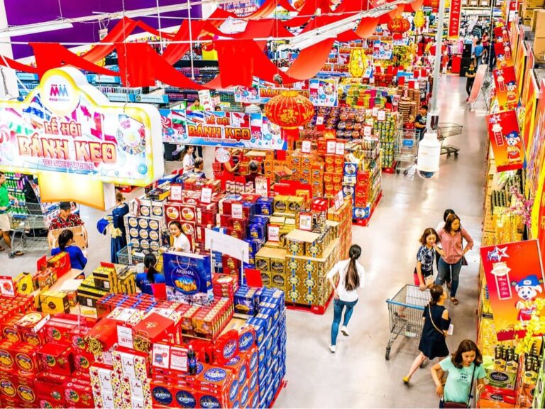 春節備貨旺季提前啟動：越南政府要求加速災後復原、推動生產與擴大消費，各大通路同步加碼供應與促銷。(圖翻攝自baochinhphu)