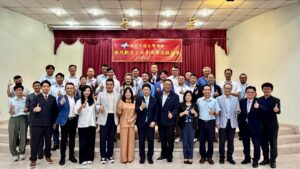 合影畫面：訪團與台商、僑團代表於會館合影，見證台越交流持續深化。（圖／彭兆源總經理提供）